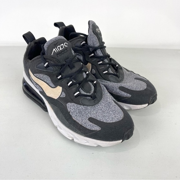 Nike Air Max 270 React Low Top Sneakers Black Grey Women's Size 7.5 AT6174-001 - Picture 1 of 9